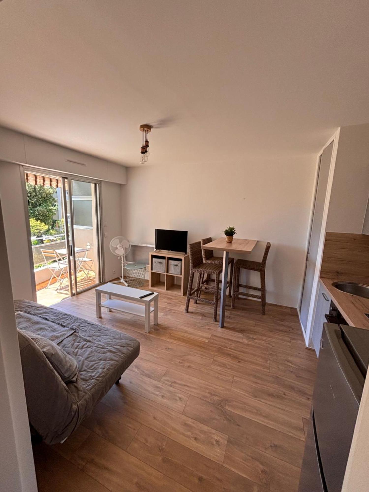 Beau Studio 300 M De La Plage Avec Parking Apartment La Ciotat Exterior photo